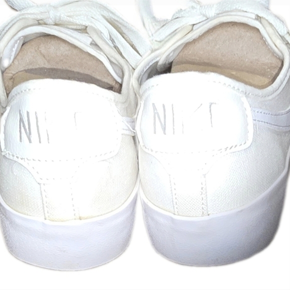 Nike SB Blazer Court Skate Shoes - Sail/White/Sail White - Men's 7/Ladies 8.5 - Picture 4 of 13